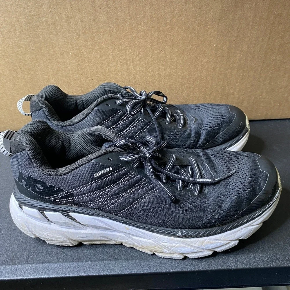 Hoka One One Clifton 6 Black White Running Shoes Womens 9 1102873 BWHT Sneakers